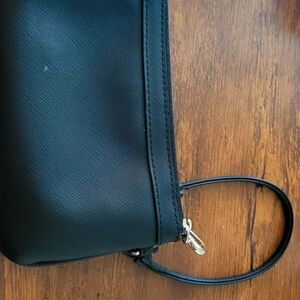 DKNY wristlet black